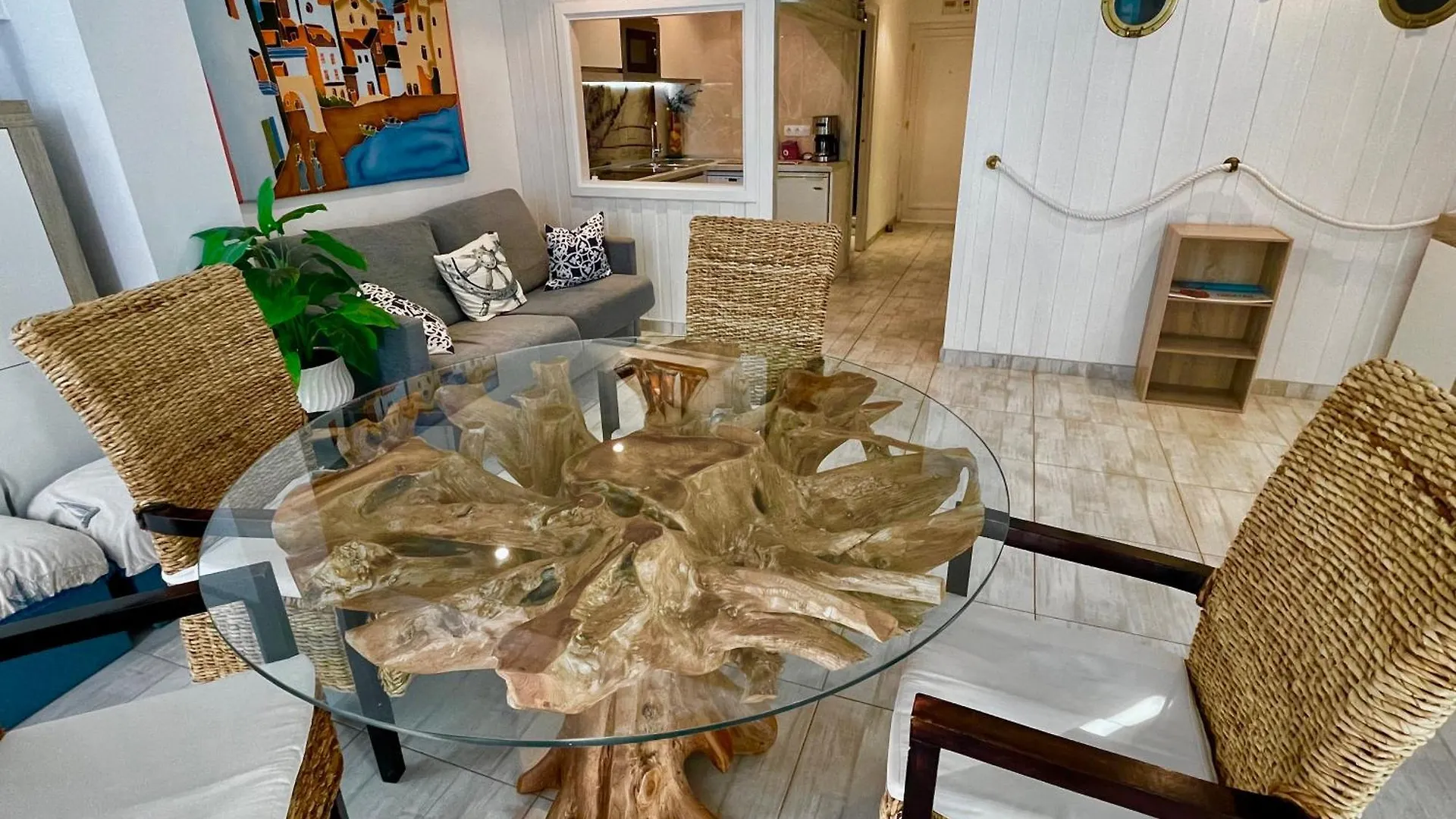 Magnifique Appartement En Front De Mer, Caneylles Roses 0*,