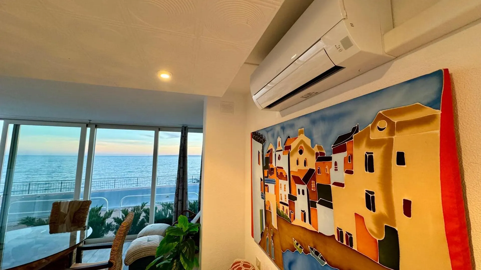 Appartamento Magnifique Appartement En Front De Mer, Caneylles Roses Spagna