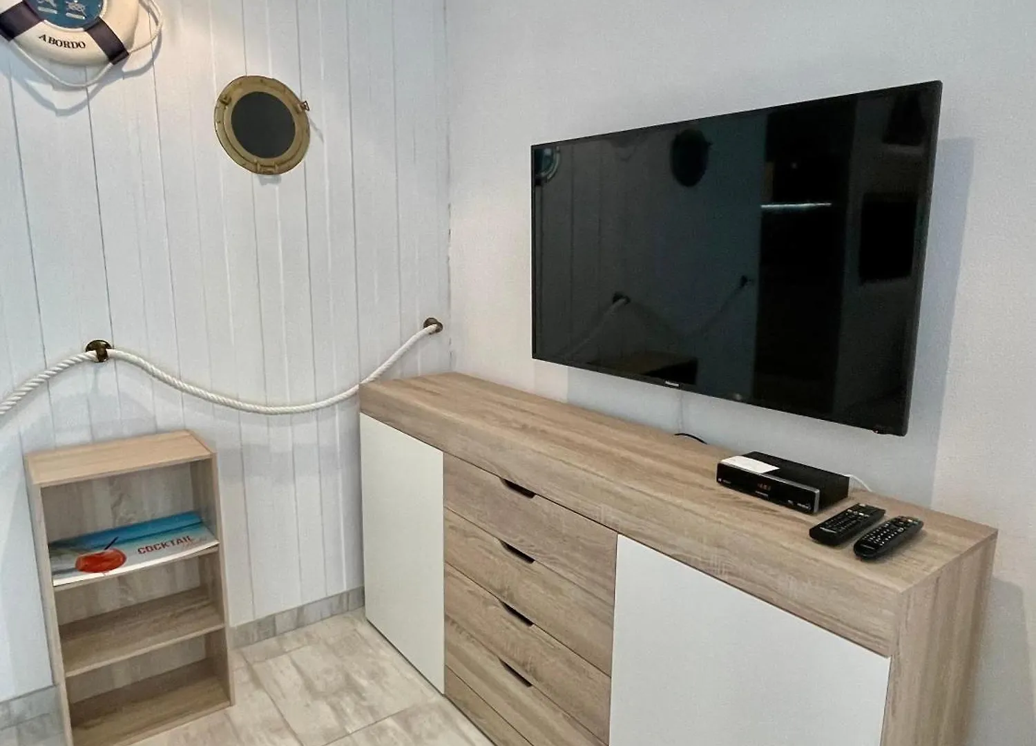 Magnifique Appartement En Front De Mer, Caneylles Roses 0*,  Spagna